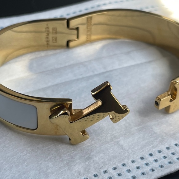 Sold - Picture 2 of 3